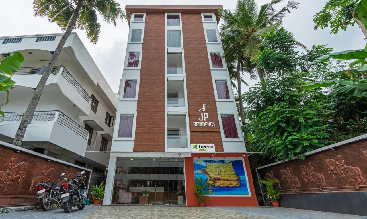 Treebo Jp Residency Hotel Thiruvananthapuram Ngoại thất bức ảnh